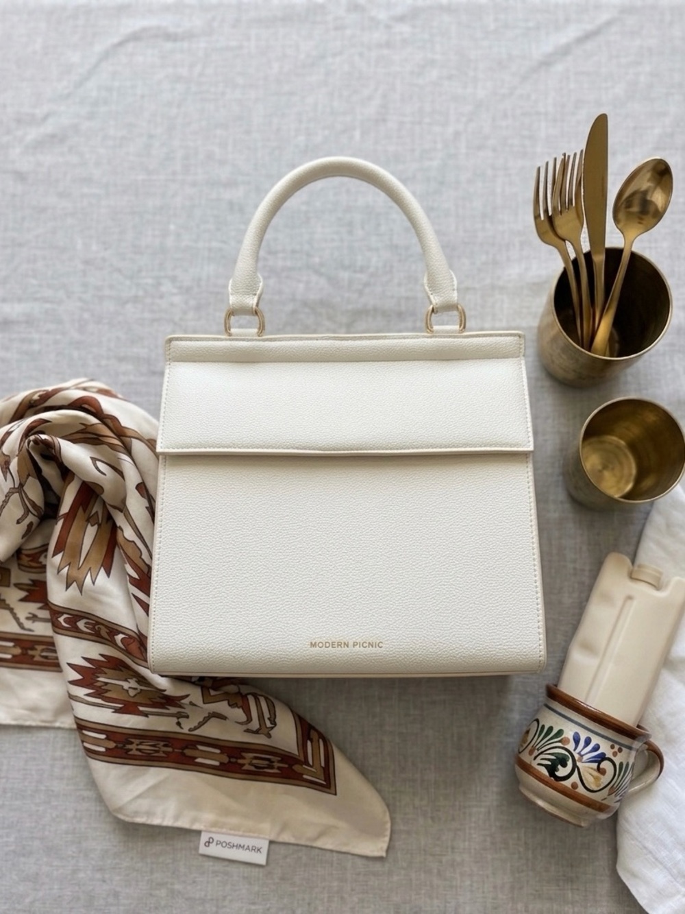 Modern Picnic White Lunchbox – Chic Insulated Bag